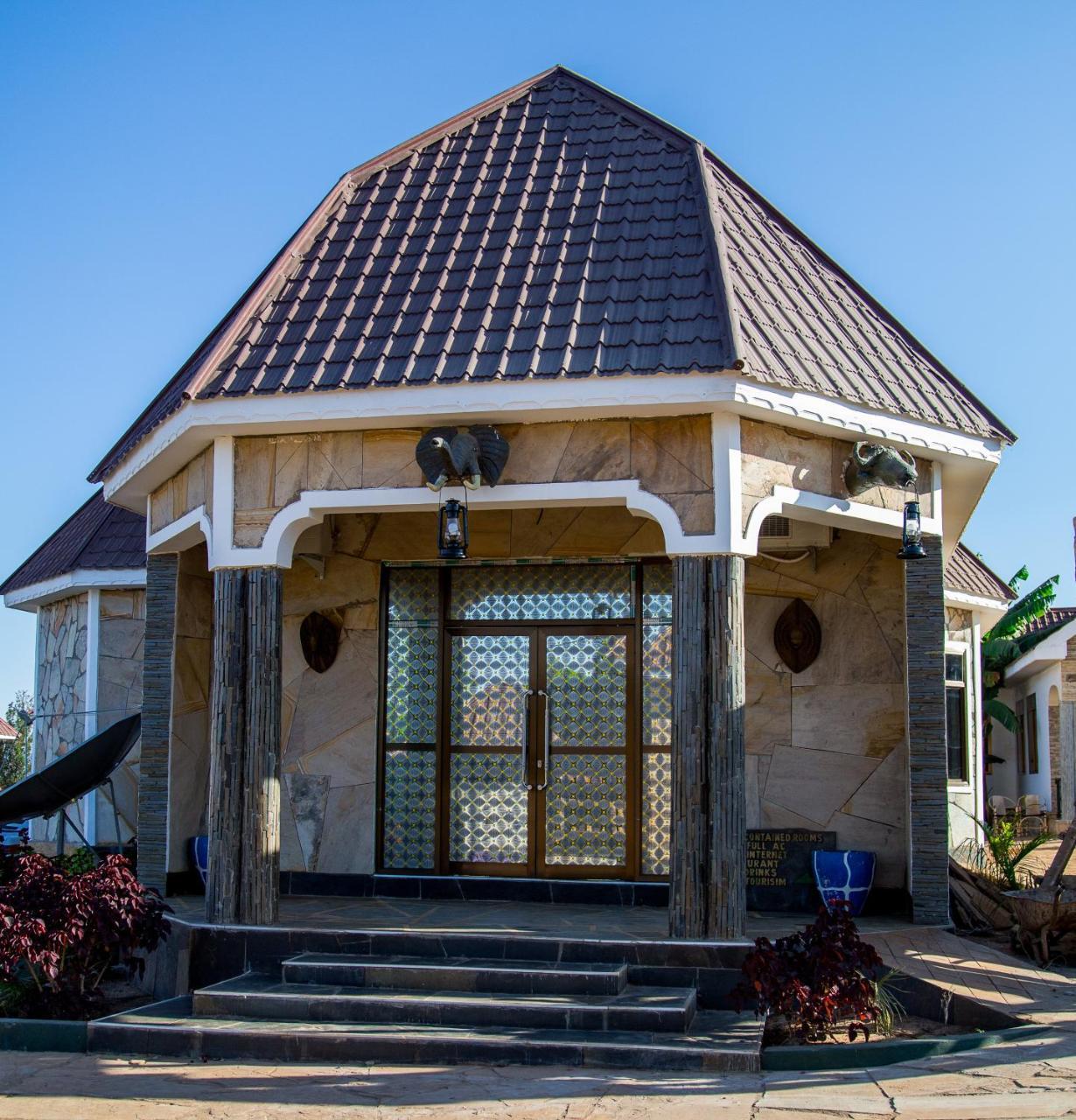 Asmorein Hotel Babati Exterior foto